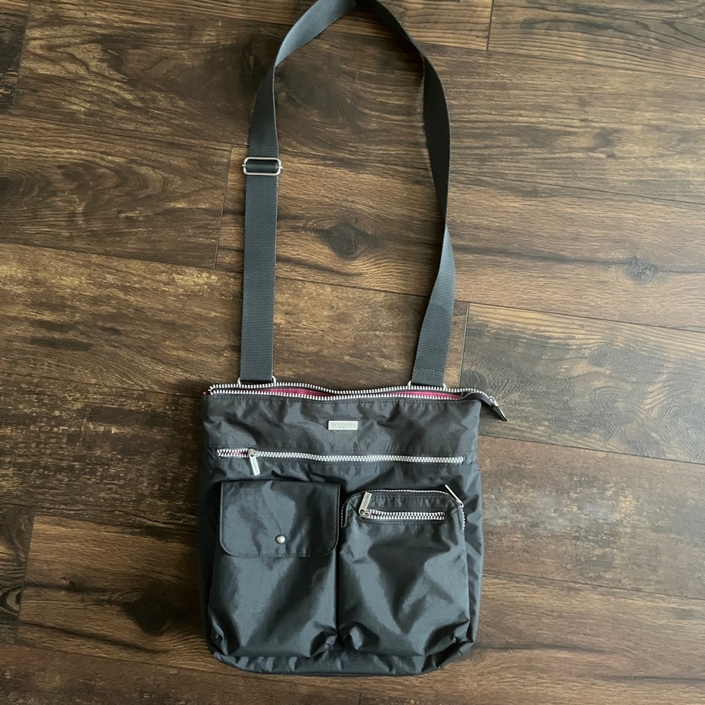 Baggalini bag